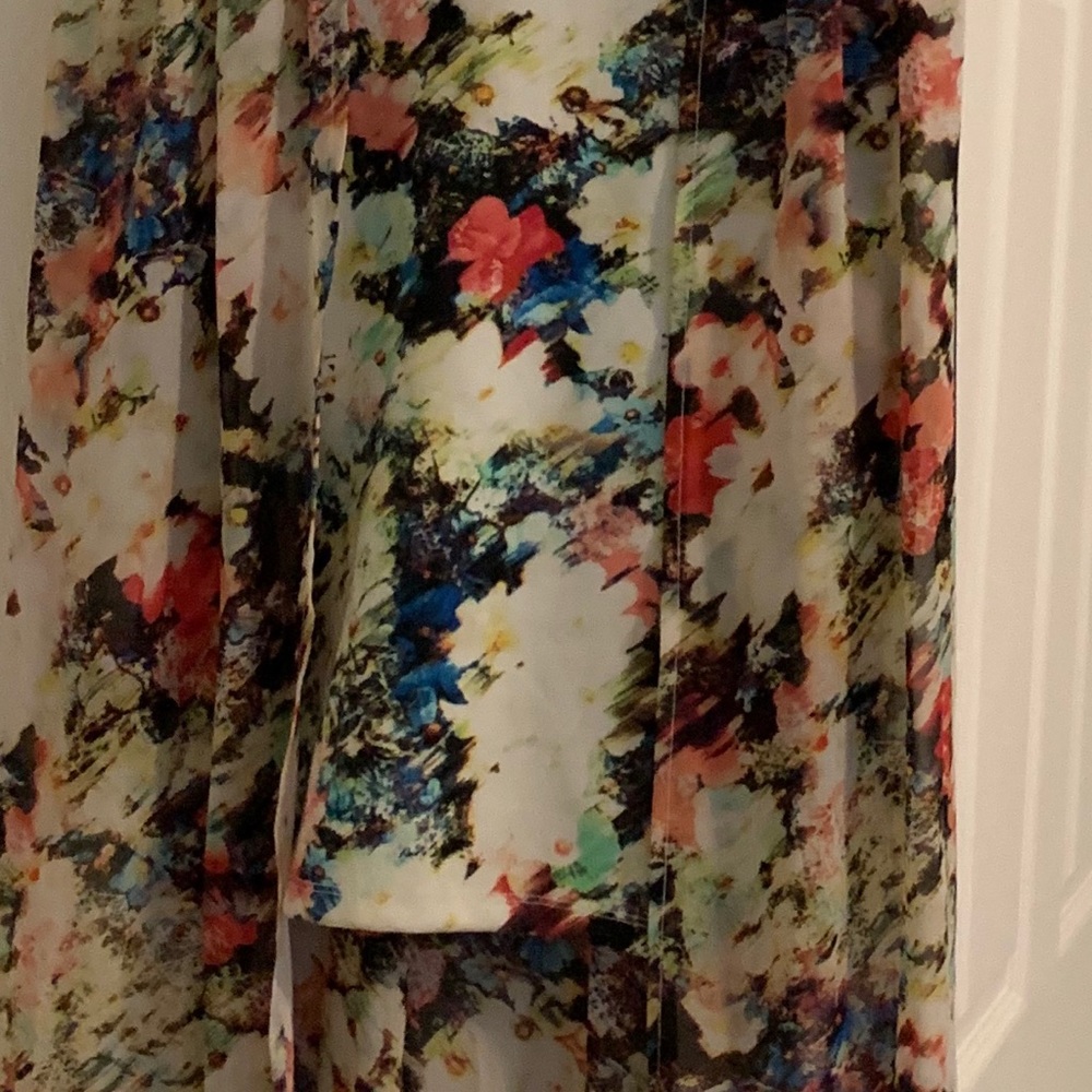 Dress - Picture 3 of 3